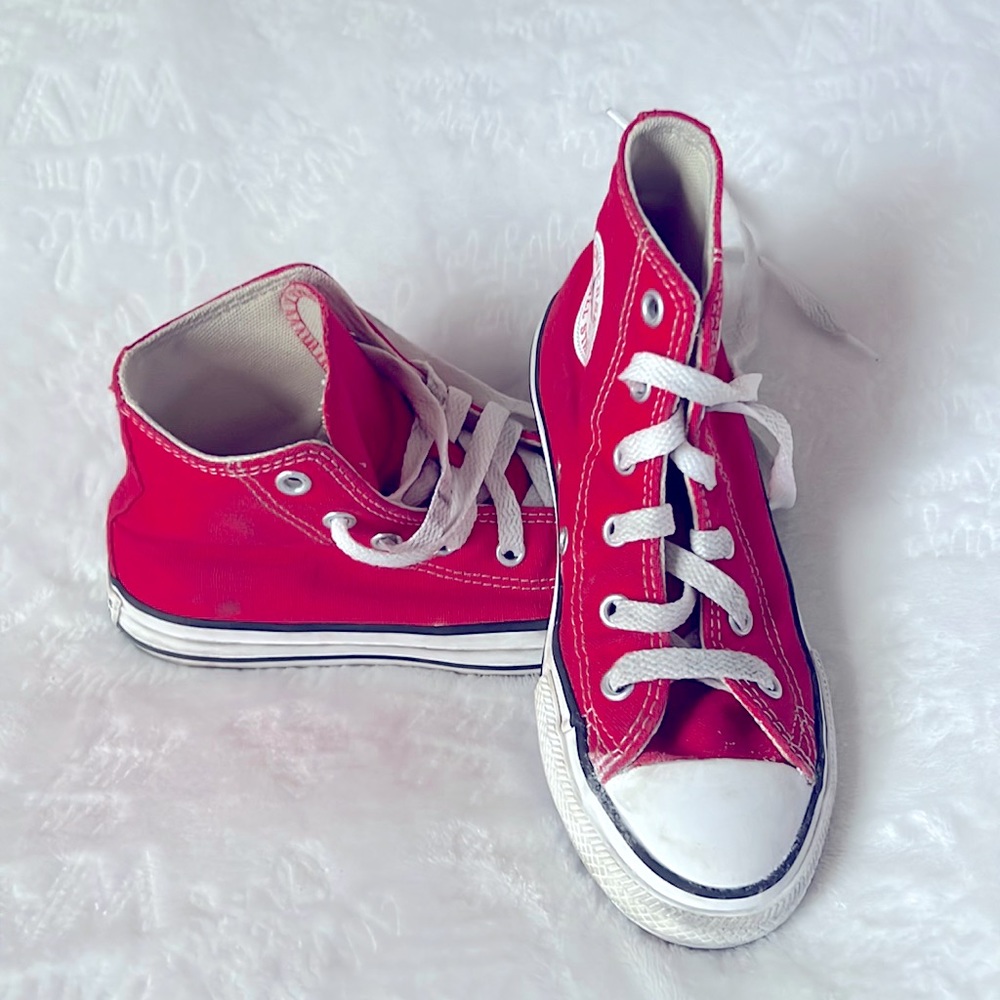 Kids Converse.
